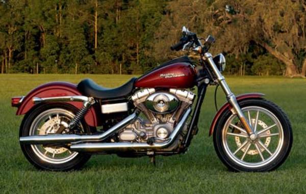Product picture Harley-Davidson Dyna Models 2006 Service Manual
